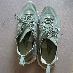 Womens sneakers element Nike